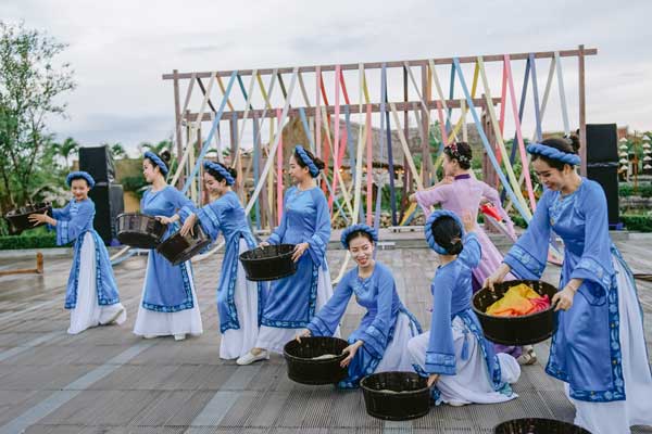bà chúa tằm tang 4